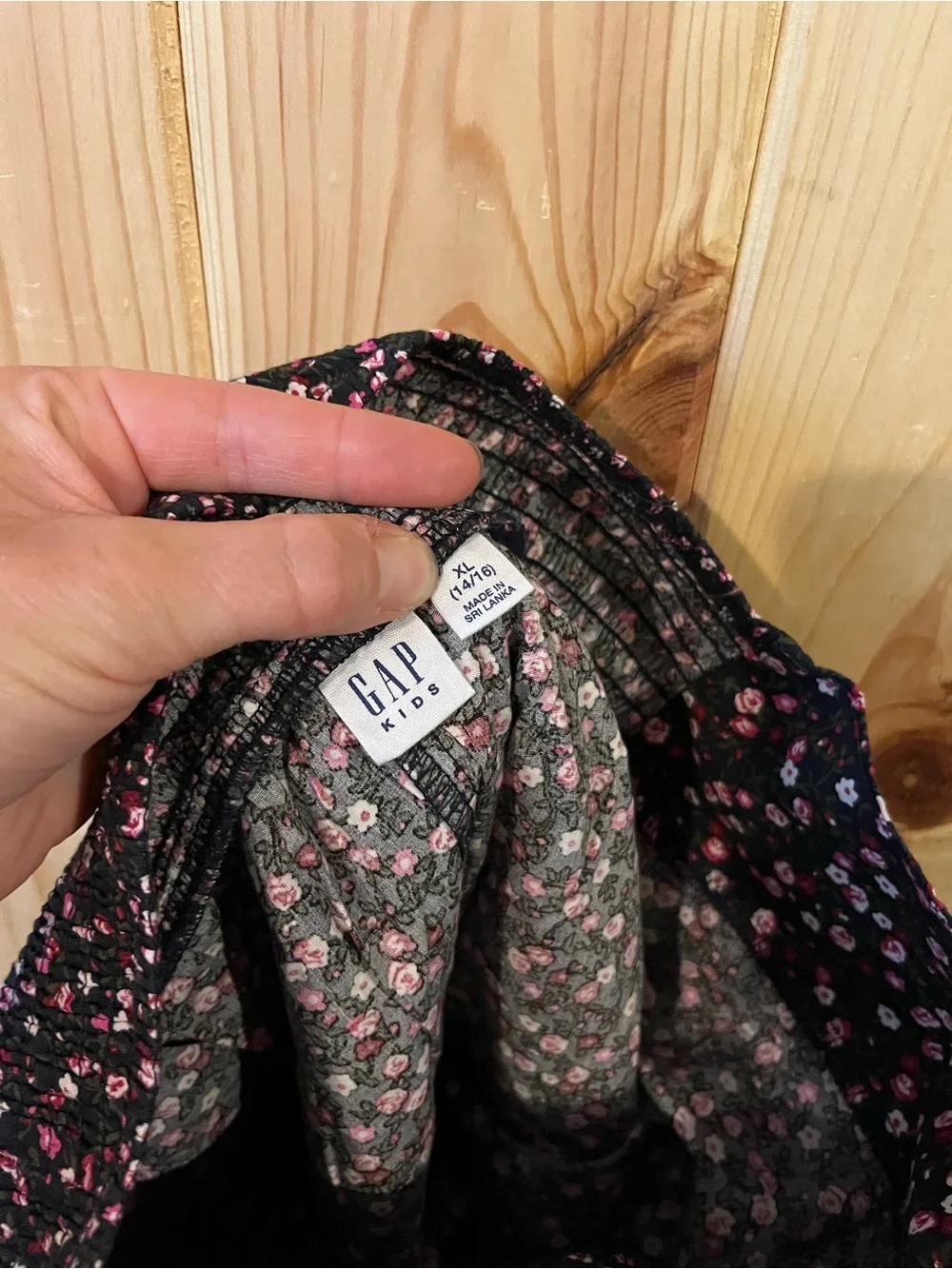 GAP floral skort